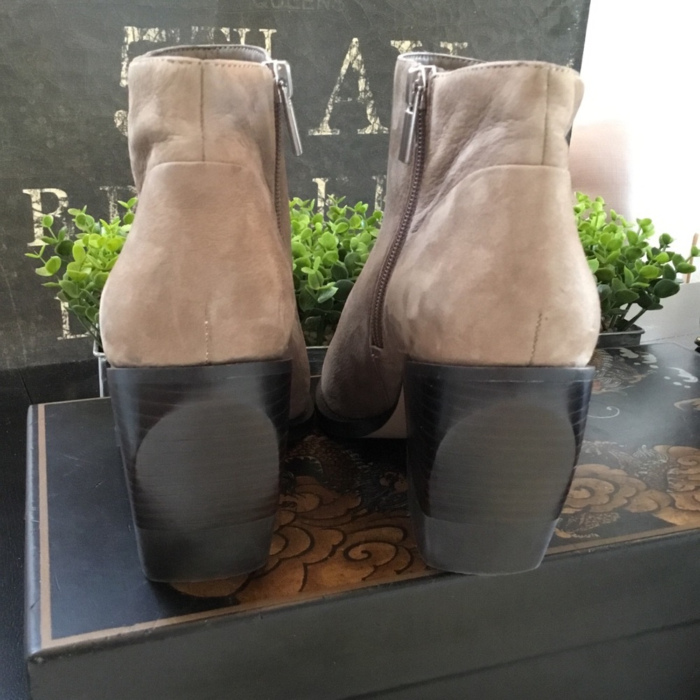 Sole/society Maevel porcini suede booties sz9 - Picture 4 of 5